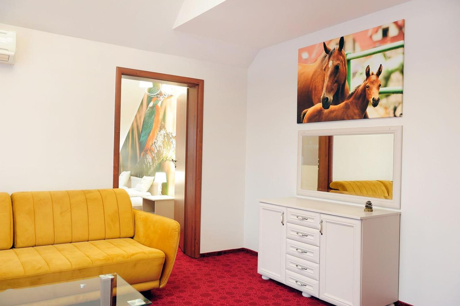 Malutkie Resort Radomsko Extérieur photo